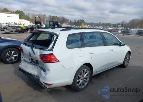 2015 Volkswagen Golf Sportwagen Tsi Se 4-Door z USA, uszkodzony, nr VIN 3VWC17AU4FM509886